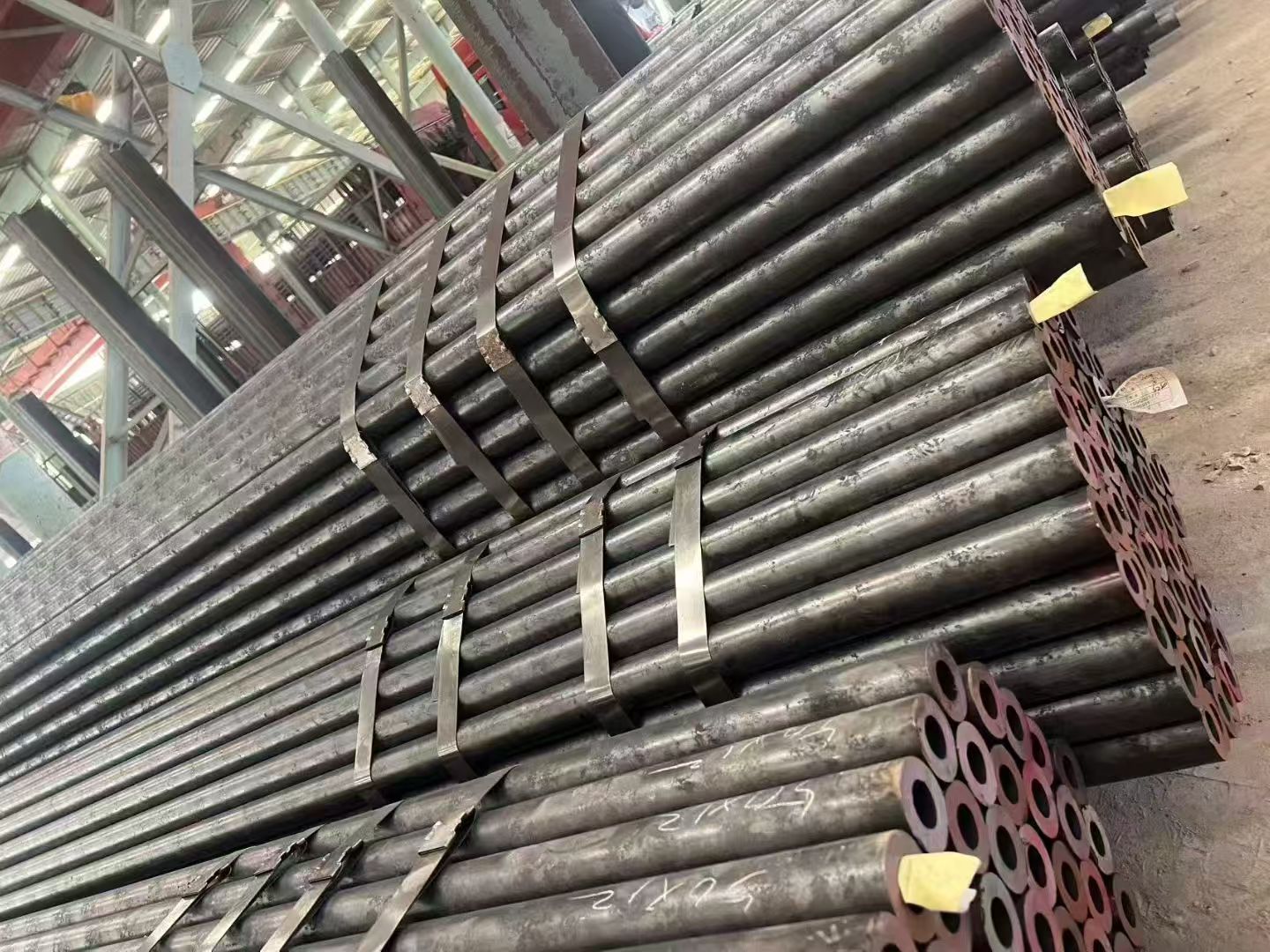 鞍山市方矩管不锈钢无缝钢管 - 价格